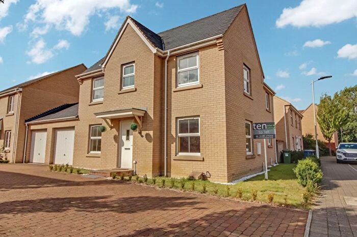 4 Bedroom Detached House To Rent In Fox Brook, Loves Farm, St. Neots, PE19