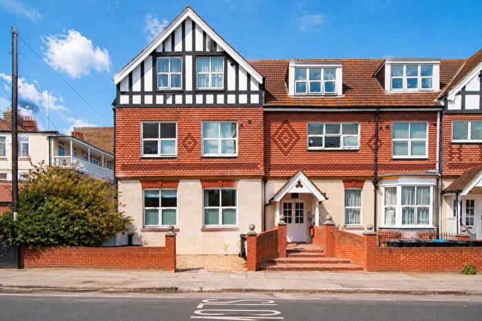 2 Bedroom Flat For Sale In Eastern Esplanade, Margate, CT9