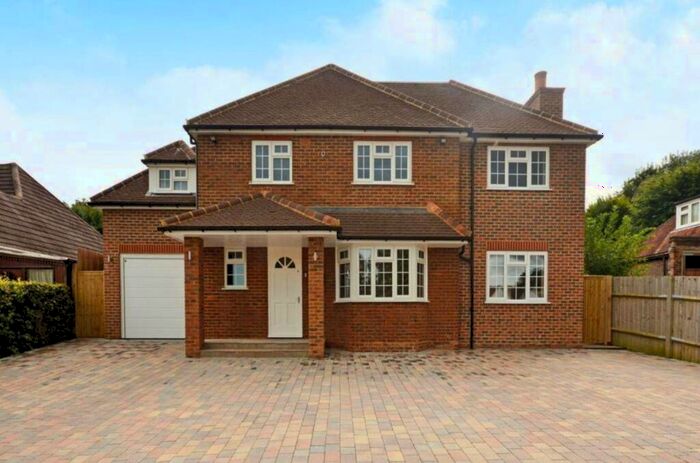 5 Bedroom House To Rent In Manor Way, Guildford, GU2