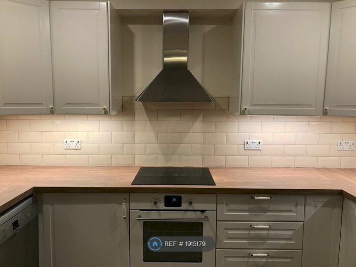 3 Bedroom Terraced House To Rent In Hillside Avenue, Kettering, NN15