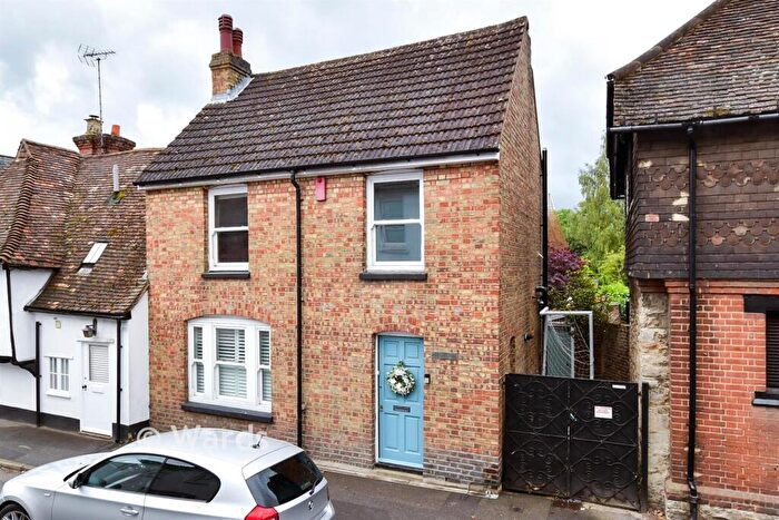 3 Bedroom Semi Detached House For Sale In The Street, Bearsted, Maidstone, Kent, ME14