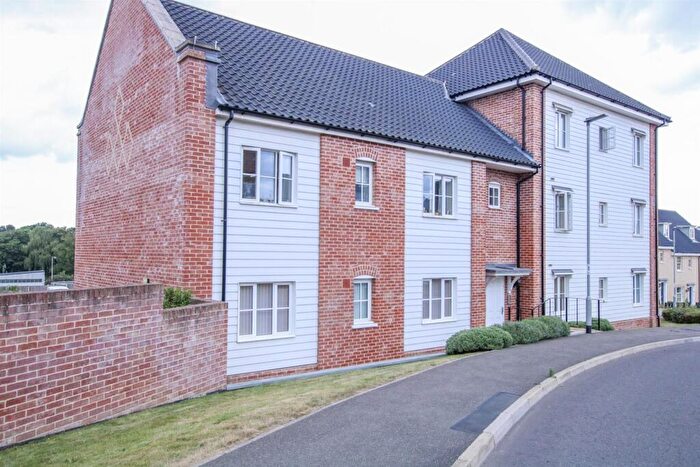 2 Bedroom Apartment For Sale In Beech Road, Saxmundham, IP17