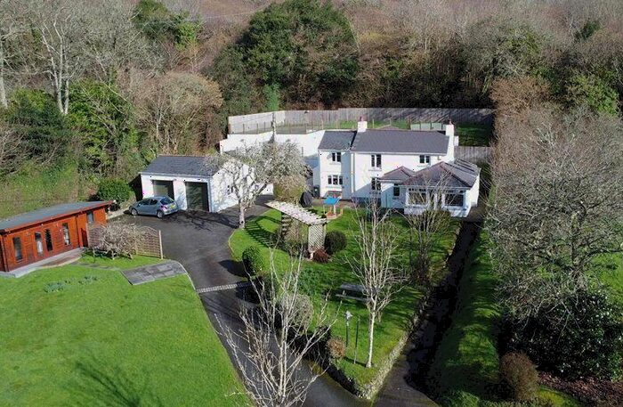 4 Bedroom Cottage For Sale In Tregrehan Mills, St Austell, Cornwall, PL25