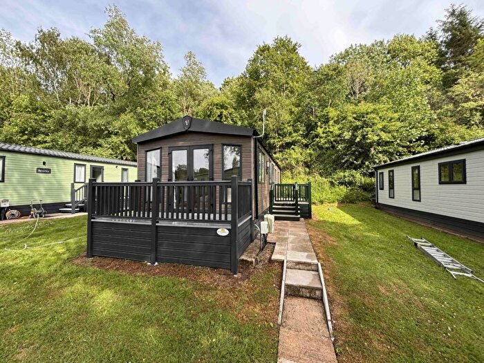 2 Bedroom Park Home For Sale In Bentham Road, Ingleton, Carnforth, LA6