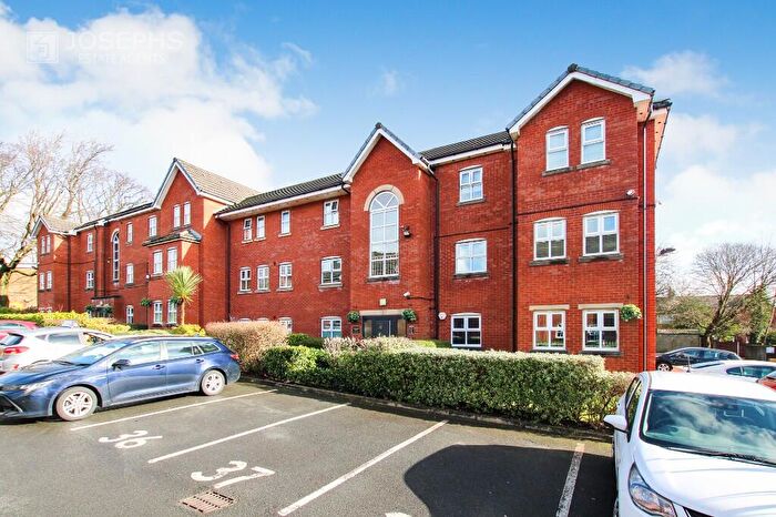 2 Bedroom Apartment To Rent In Thomasson Court, Bolton, Greater Manchester, BL1
