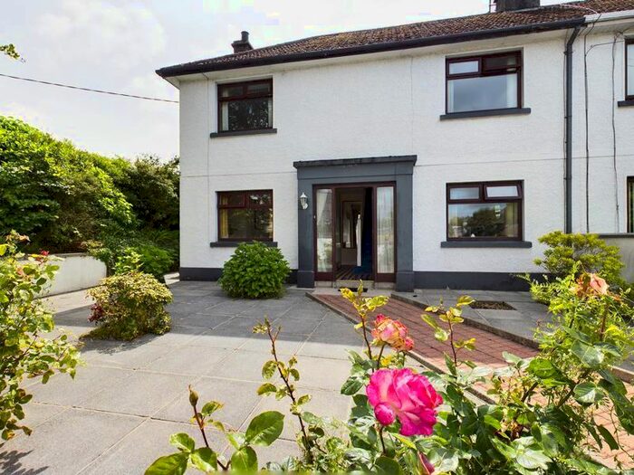 4 Bedroom Property For Sale In Clonallon Road, Warrenpoint, Newry, BT34
