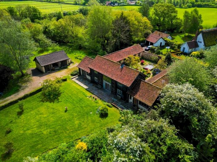 5 Bedroom Barn Conversion For Sale In Mellis, IP23