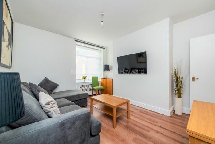 2 Bedroom Flat To Rent In Harrowby Street, London, W1H