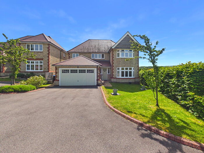 4 Bedroom Detached House For Sale In Acorn Lane, Calne, SN11