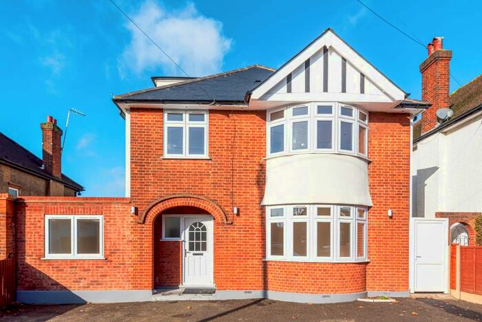 5 Bedroom Detached House To Rent In Eastbury Road, Watford, WD19