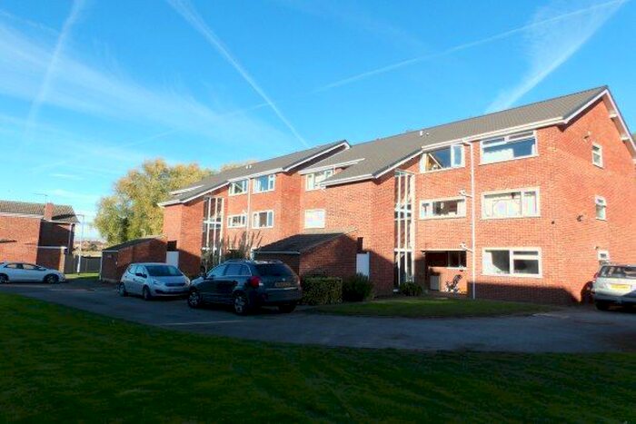 2 Bedroom Flat To Rent In Oak Avenue, Bingham, Nottingham, NG13