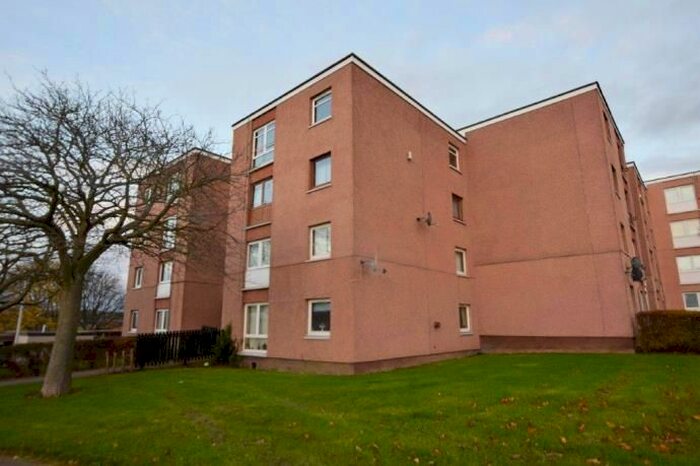 2 Bedroom Flat To Rent In Dickson Avenue, Dundee, DD2