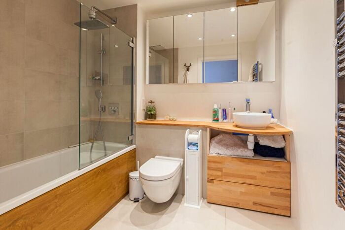 1 Bedroom Flat For Sale In Brewery Square, Clerkenwell, London, EC1V - Photo 8