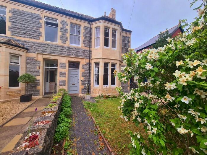 2 Bedroom Flat To Rent In Stanwell Road, Penarth, CF64