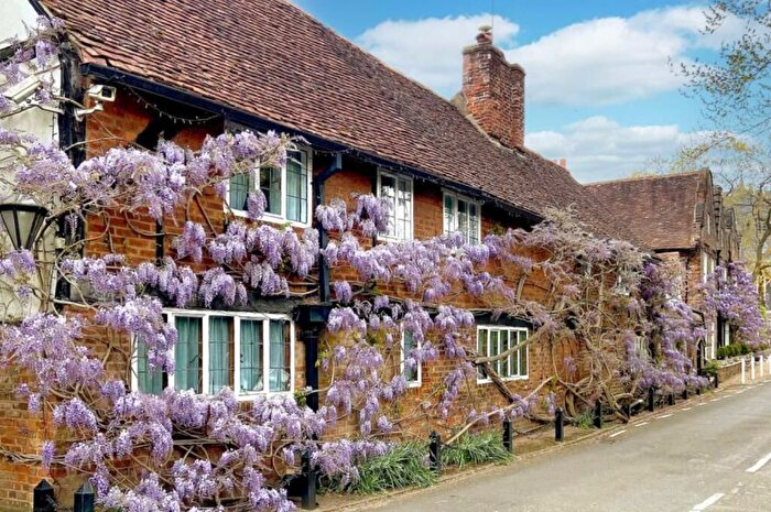 4 Bedroom Country House For Sale In Village Road, Denham, Buckinghamshire, UB9