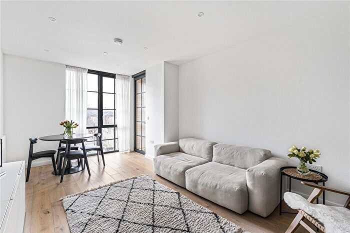1 Bedroom Apartment For Sale In Berkshire Road, London, E9
