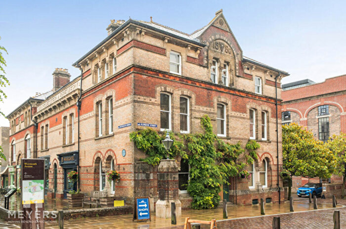 2 Bedroom Apartment For Sale In Weymouth Avenue, Dorchester, DT1