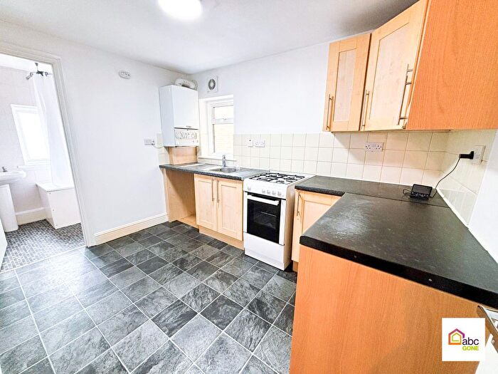 1 Bedroom Flat To Rent In Cameron Road, Ilford, IG3