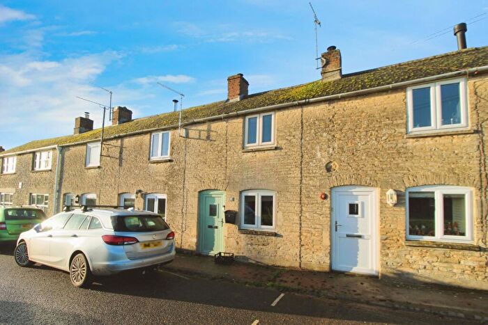2 Bedroom Terraced House For Sale In Dynevor Terrace, Fairford, GL7