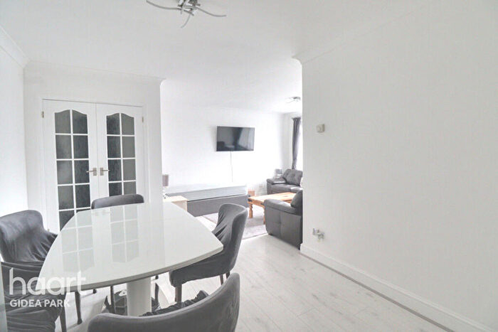 2 Bedroom Apartment For Sale In Ferguson Court, Gidea Park, RM2