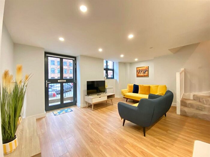 2 Bedroom Duplex To Rent In Victoria Riverside, Leeds, LS10