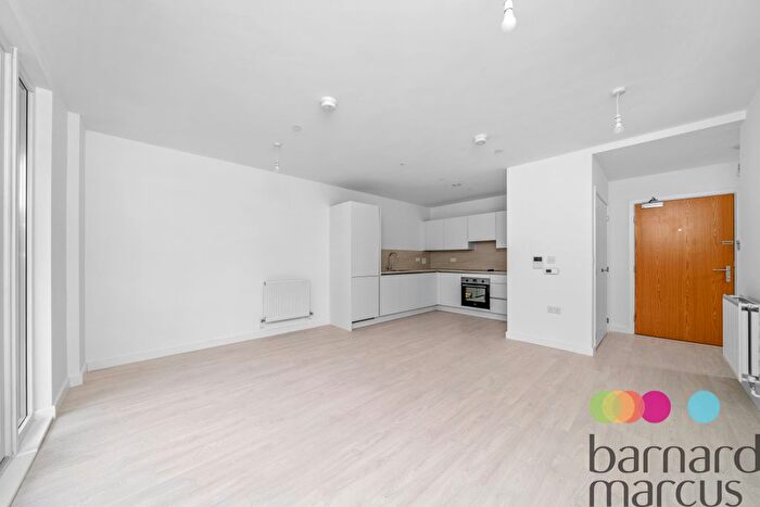 2 Bedroom Flat To Rent In Moorhen Drive, London, NW9