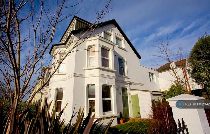 1 Bedroom Flat To Rent In Hove Park Villas, Hove, BN3