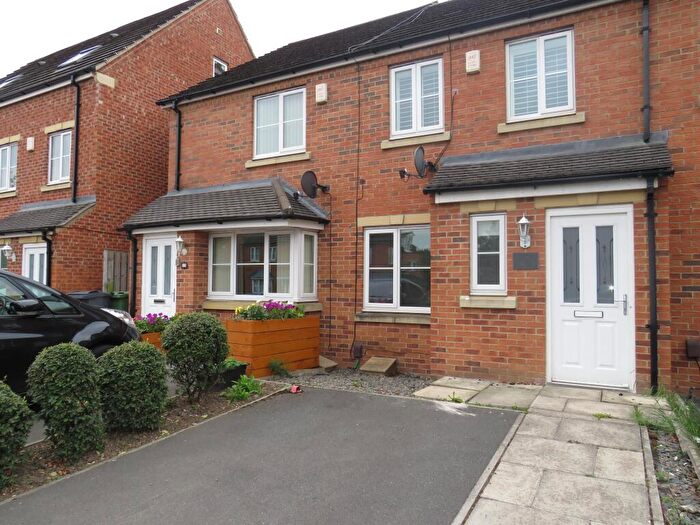 2 Bedroom House To Rent In Stanks Drive, Leeds, LS14