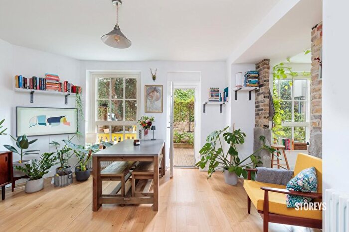 1 Bedroom Flat To Rent In Wilmot Street, Bethnal Green, London, E2