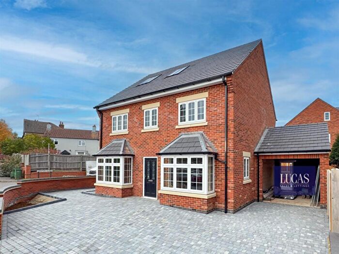 5 Bedroom Detached House For Sale In Rushton Road, Desborough, Kettering, NN14