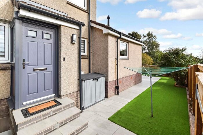 2 Bedroom End Of Terrace House For Sale In Lennox Court, Glenrothes, Fife, KY6
