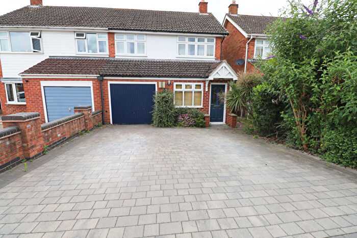 3 Bedroom Semi-Detached House To Rent In Milton Close, Hinckley, Leicestershire, LE10