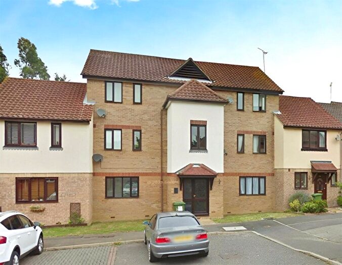1 Bedroom Apartment To Rent In Robinia Close, Laindon, Basildon, Essex, SS15