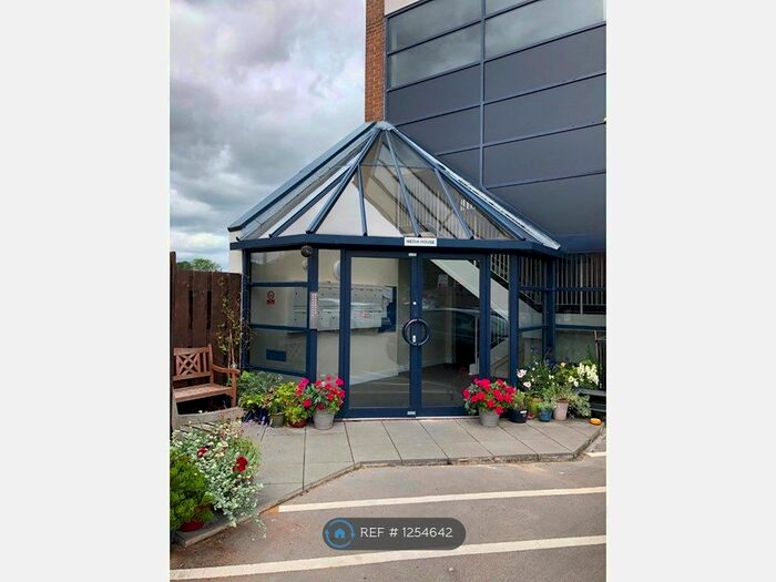 1 Bedroom Flat To Rent In Media House, Chesham HP5