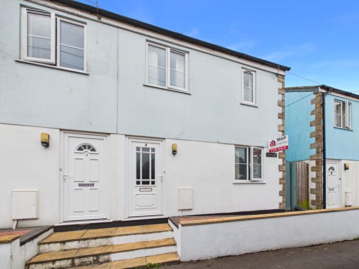 3 Bedroom Property For Sale In Camborne, Near All Amenities, TR14