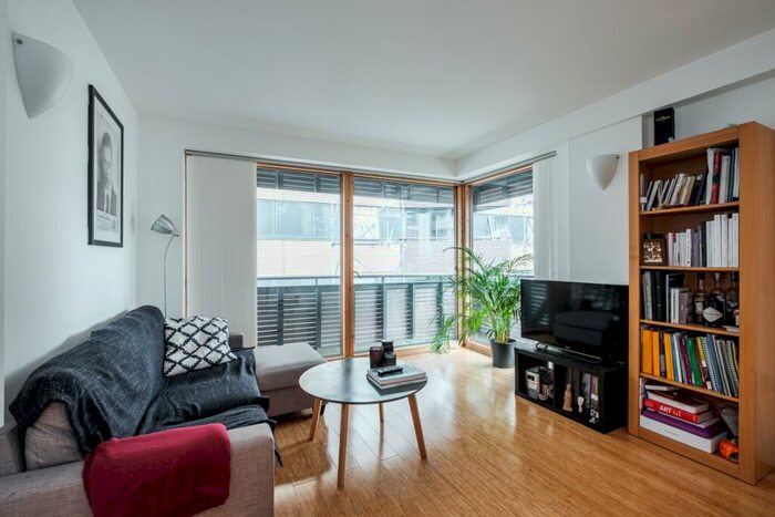 2 Bedroom Apartment To Rent In Poole Street, N1