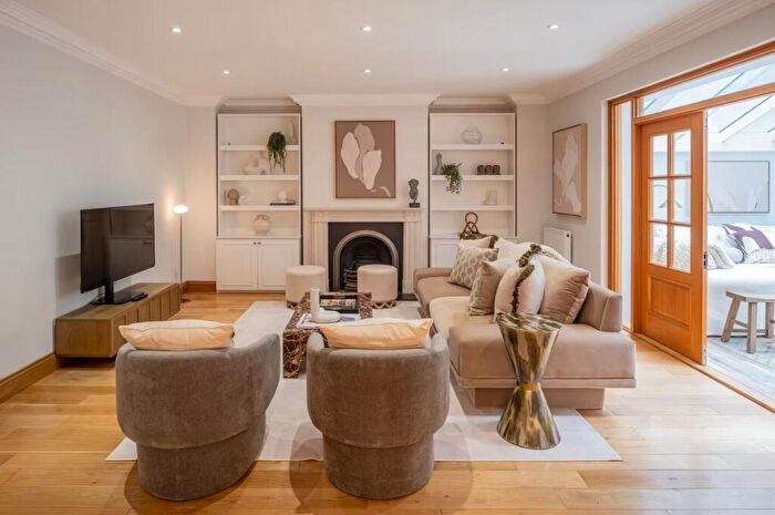 5 Bedroom Terraced House To Rent In Elm Tree Close, St John's Wood, NW8
