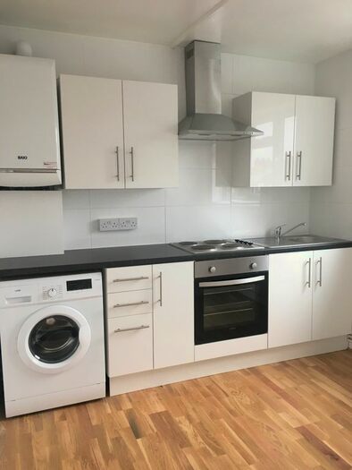 1 Bedroom Flat To Rent In Tollington Park, Finsbury Park, N4