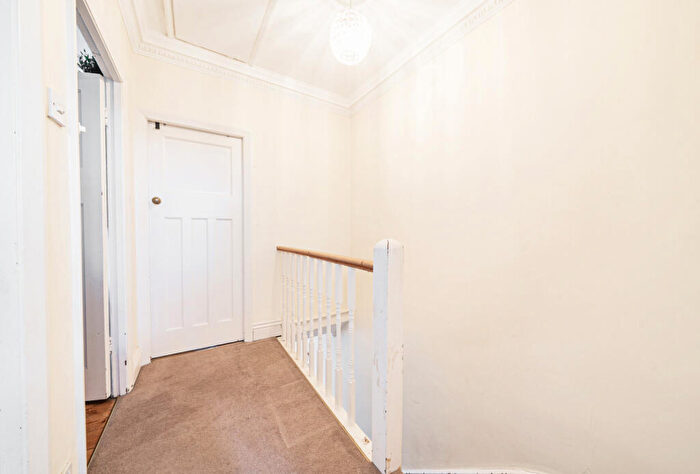 3 Bedroom Terraced House For Sale In Caldbeck Avenue, Worcester Park, KT4