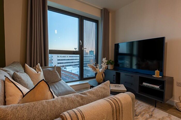 1 Bedroom Flat To Rent In Flat, Rockingham Street, Sheffield, S1