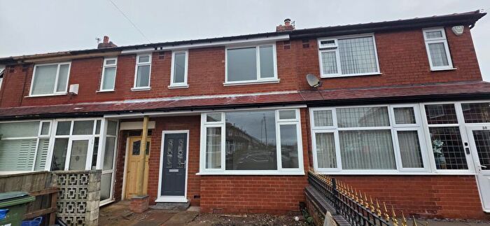 3 Bedroom House To Rent In Colwyn Crescent, SK5