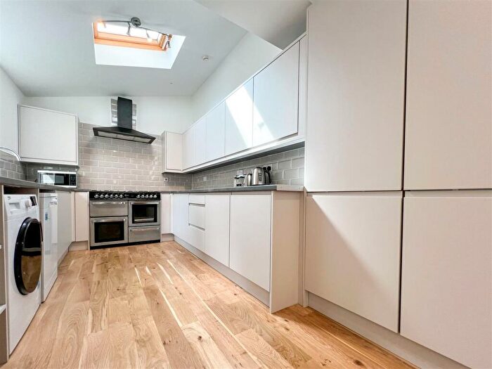 8 Bedroom Terraced House To Rent In Manor House Road, Jesmond, NE2