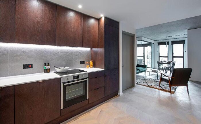 2 Bedroom Apartment To Rent In St Georges Gardens, M15