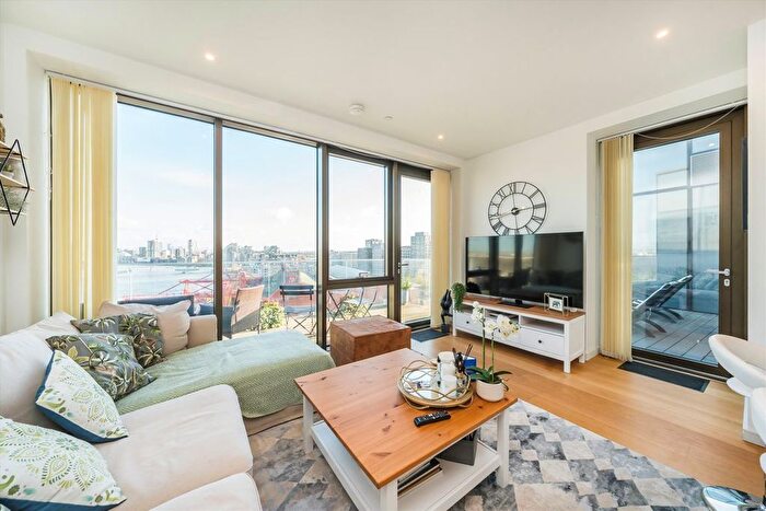 1 Bedroom Flat For Sale In Eastfields Avenue, Wandsworth, SW18