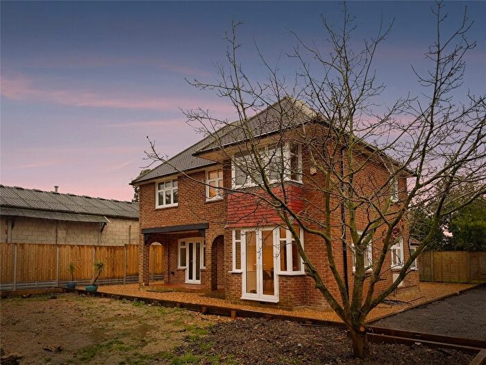 3 Bedroom Detached House To Rent In Fitzalan Road, Arundel, West Sussex, BN18