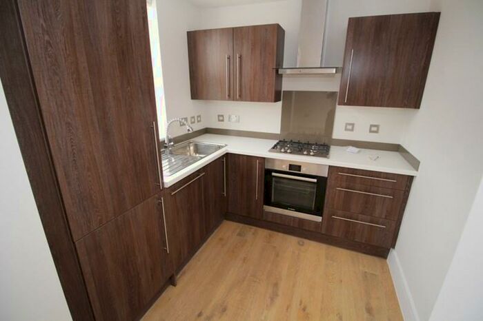 1 Bedroom Apartment To Rent In Capel Road, East Barnet, EN4