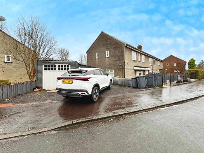 3 Bedroom Flat For Sale In Lennox Drive, Clydebank, G81