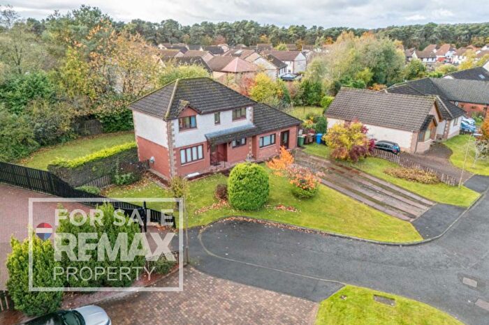 4 Bedroom Detached House For Sale In Haining Place, Eliburn, Livingston, EH54