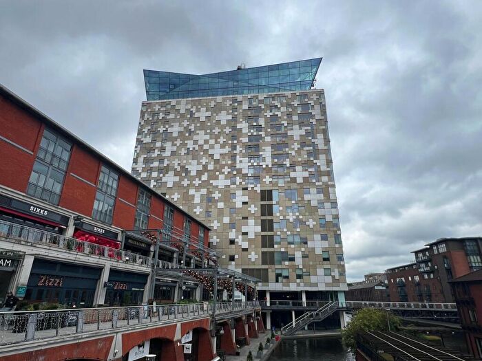 Flat To Rent In The Cube, Wharfside Street, Birmingham, B1
