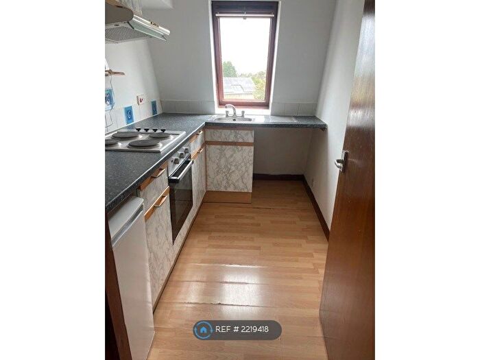 2 Bedroom Flat To Rent In Gabriel Court, Peterborough, PE2